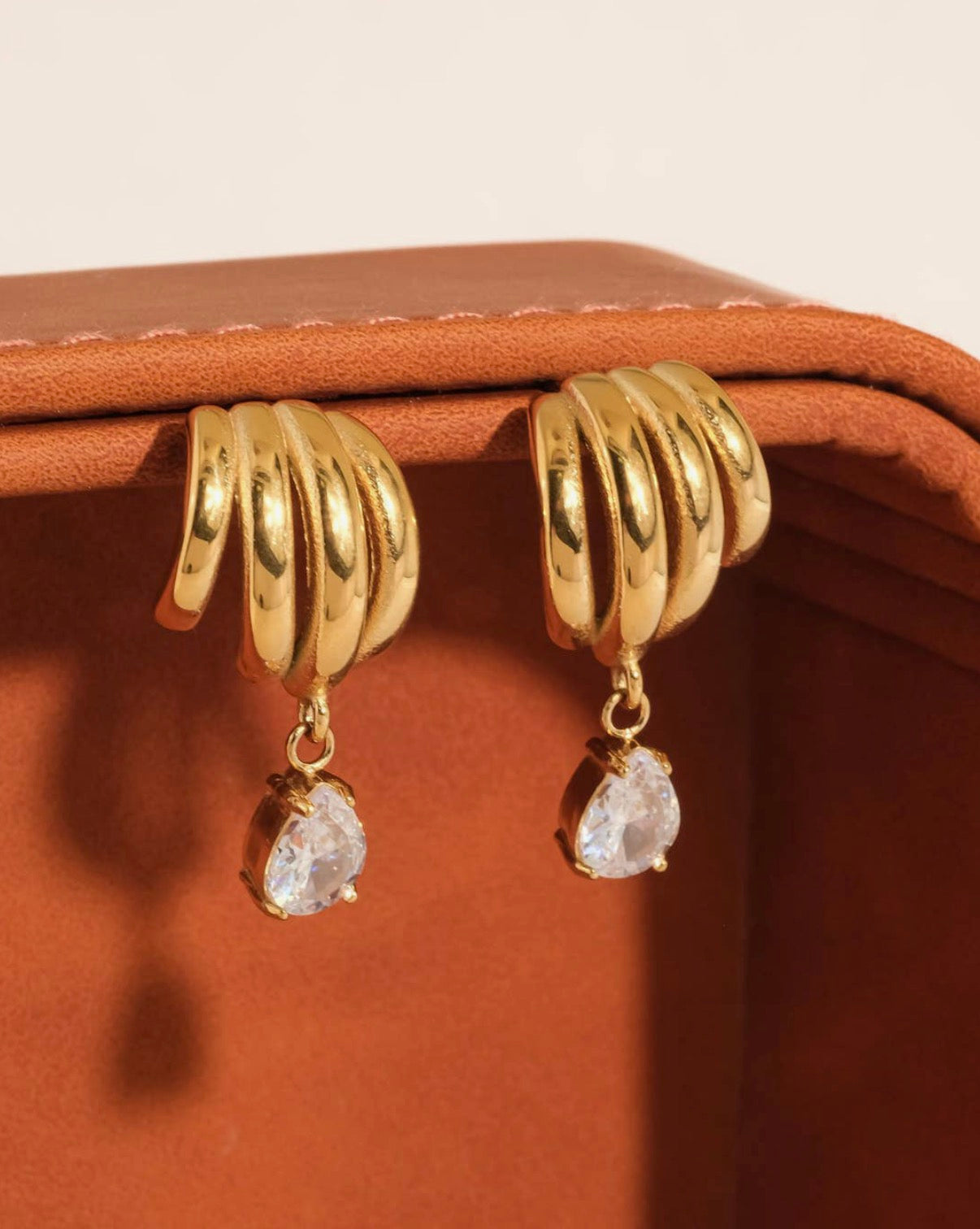 Dovely earrings
