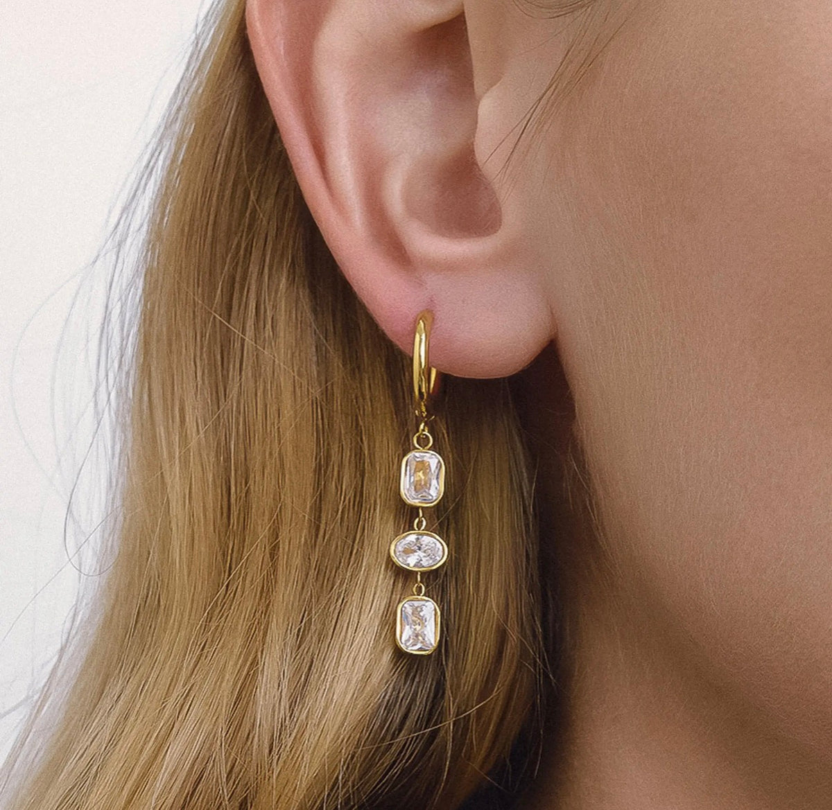 Sunniva triple drop diamond earring